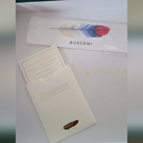 NWT Buscemi 40 MM Bow Numbuck in Litchi - Picture 8 of 12